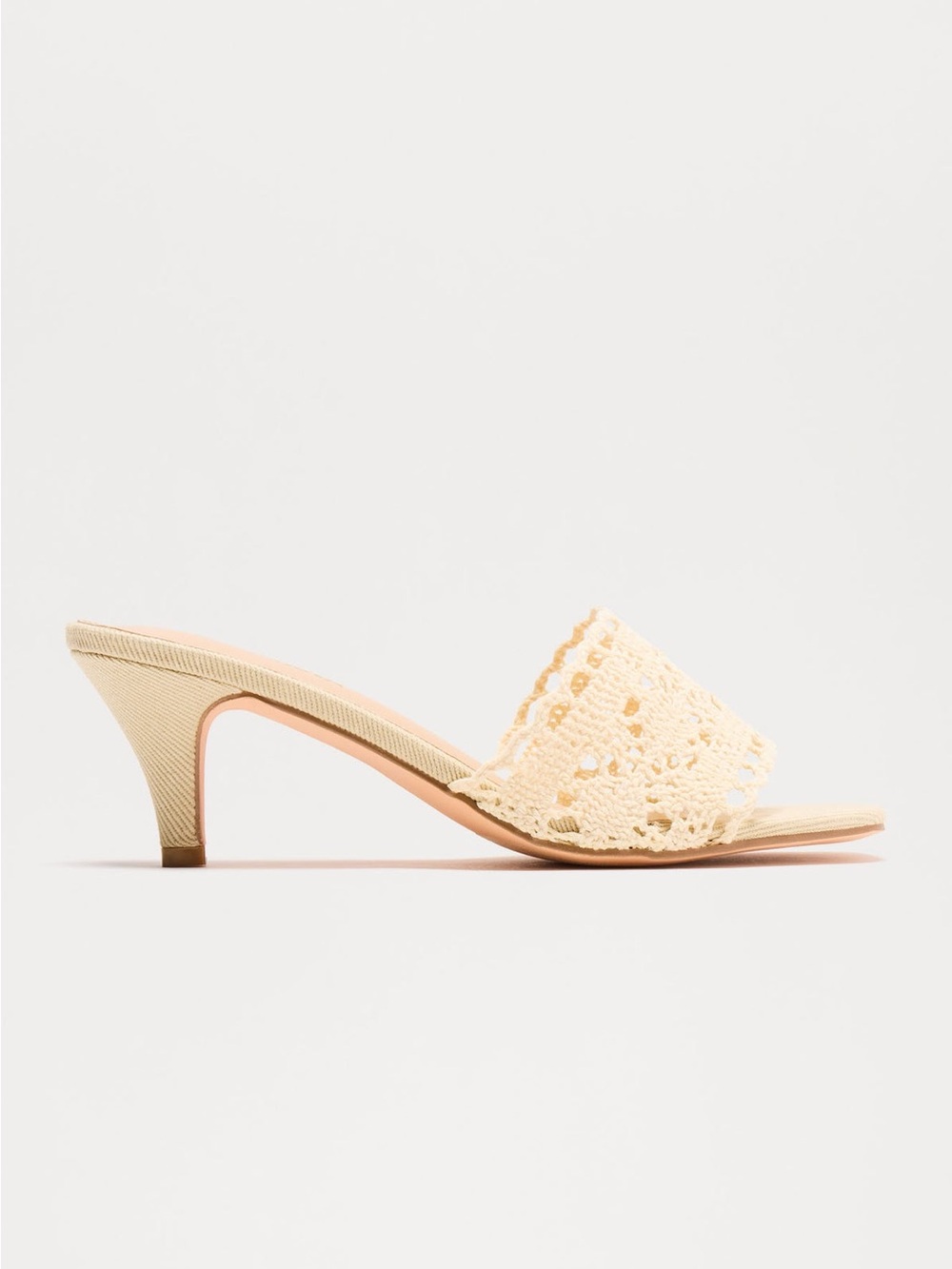 Fashion Nova Azai Raffia Mules